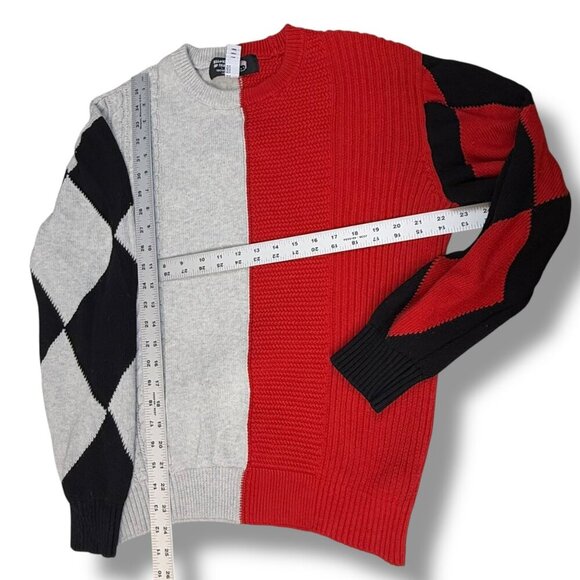 Hello Kitty & Friends Sweater Sz M Red/Gray/Black Colorblock Cable Knit Crewneck - Picture 8 of 10